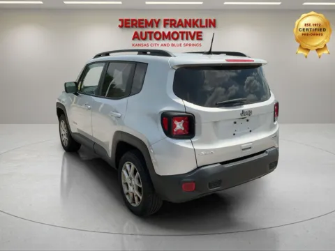 More photos of 2019 Jeep Renegade Latitude at Jeremy Franklin Automotive of Blue Springs, MO