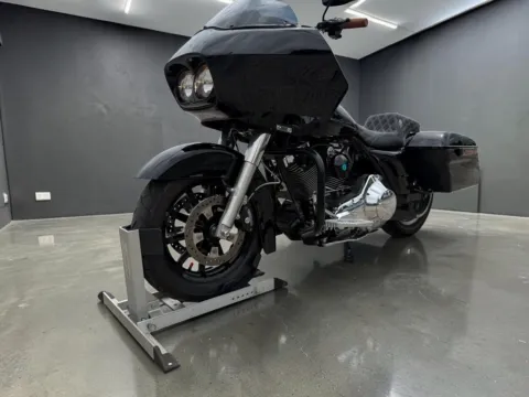 Another view of 2002 Harley-Davidson Road Glide 88 V-Twin for sale in Blue Springs, MO at Jeremy Franklin Automotive of Blue Springs