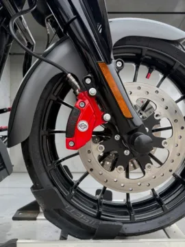 More photos of 2019 Harley-Davidson Street Glide Special at Jeremy Franklin Automotive of Blue Springs, MO