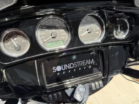 More photos of 2021 Harley-Davidson Street Glide Special at Jeremy Franklin Automotive of Blue Springs, MO