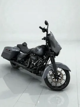 More photos of 2021 Harley-Davidson Street Glide Special at Jeremy Franklin Automotive of Blue Springs, MO