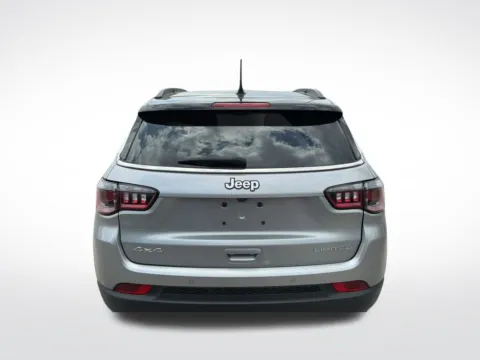 More photos of 2022 Jeep Compass Limited at Jeremy Franklin Automotive of Blue Springs, MO