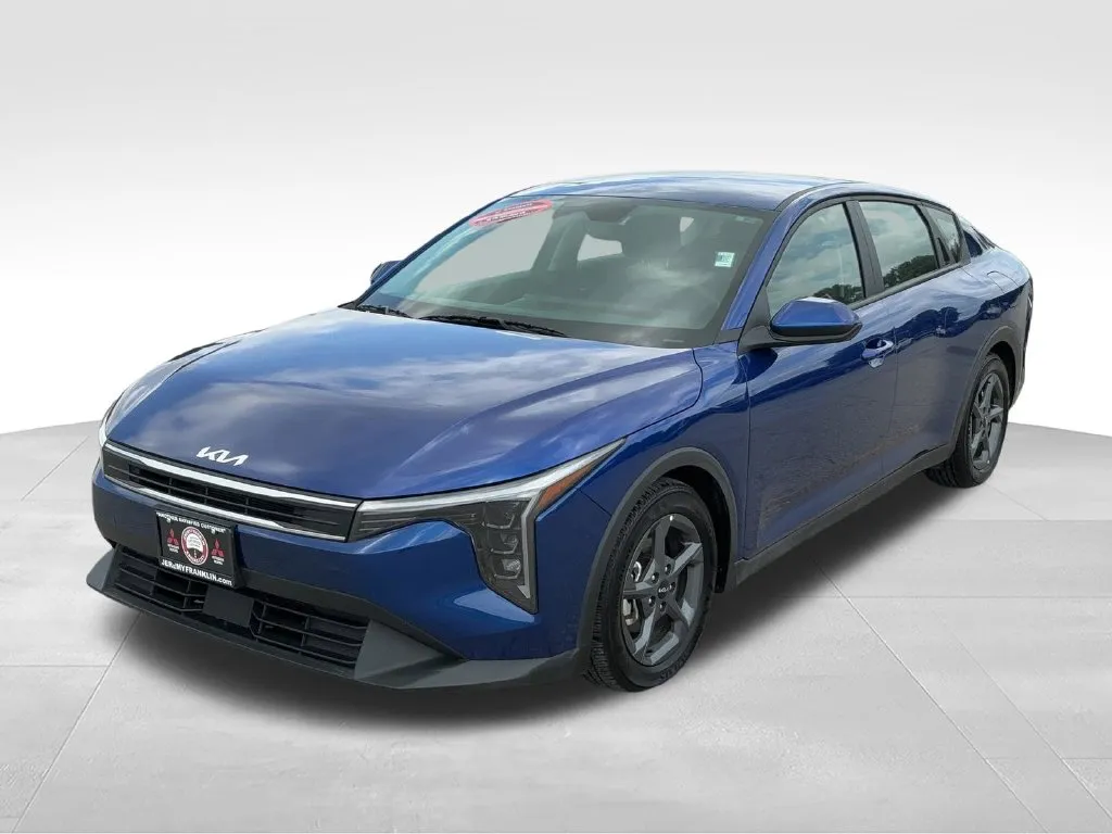 2025 Kia K4 LXS - Photo 7