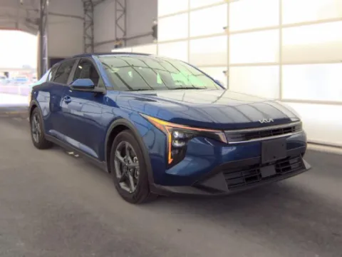 Blue 2025 Kia K4 LXS for sale in Blue Springs, MO