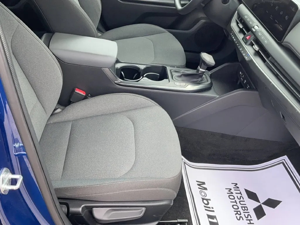 2025 Kia K4 LXS - Photo 21