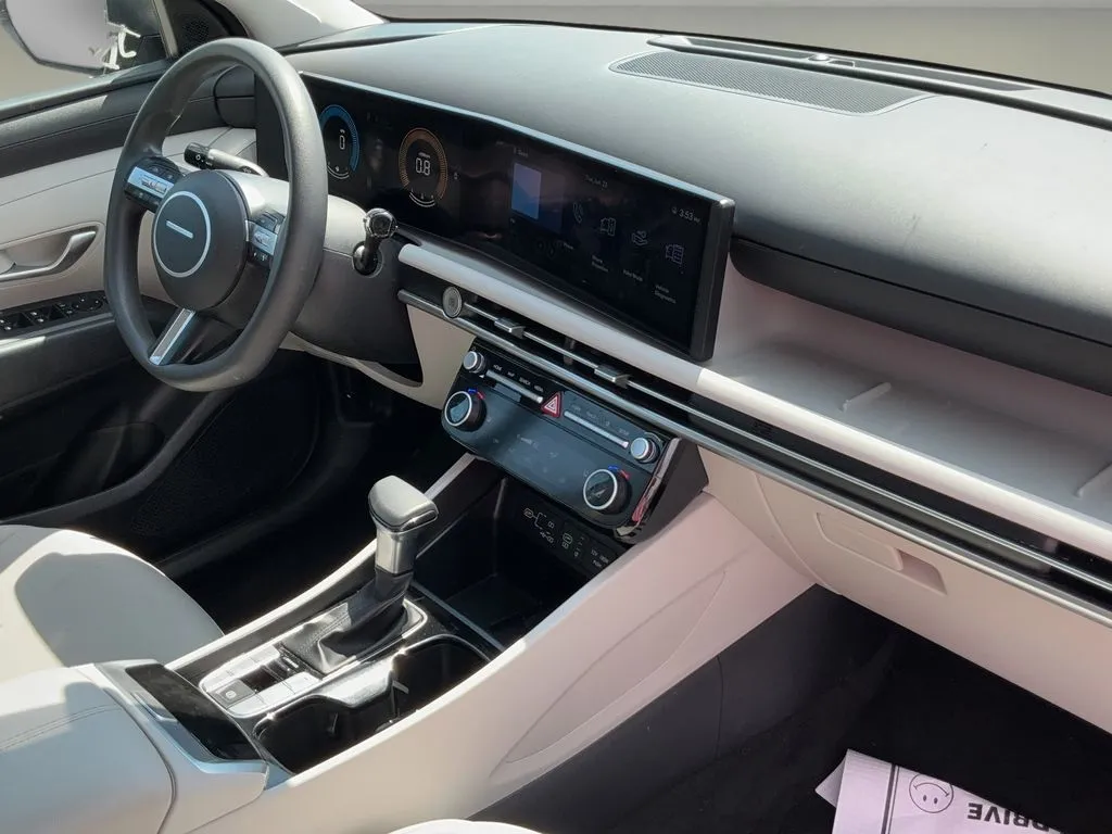 2025 Hyundai Tucson SEL - Photo 23