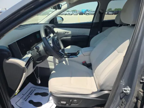 More photos of 2025 Hyundai Tucson SEL at Jeremy Franklin Automotive of Blue Springs, MO