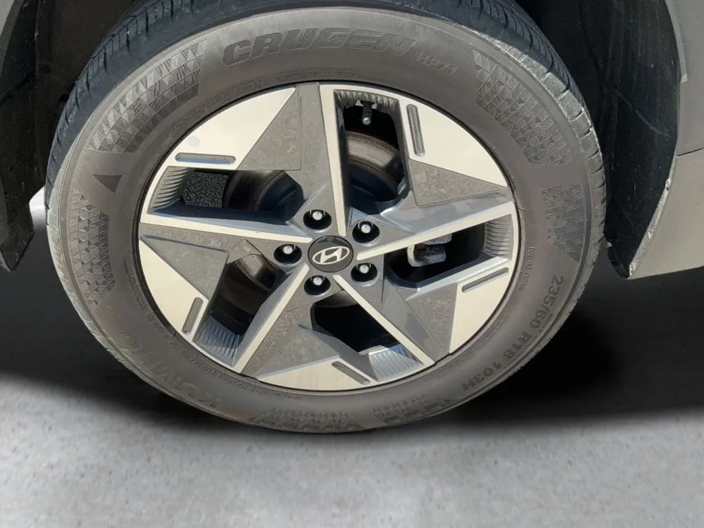 2025 Hyundai Tucson SEL - Photo 13