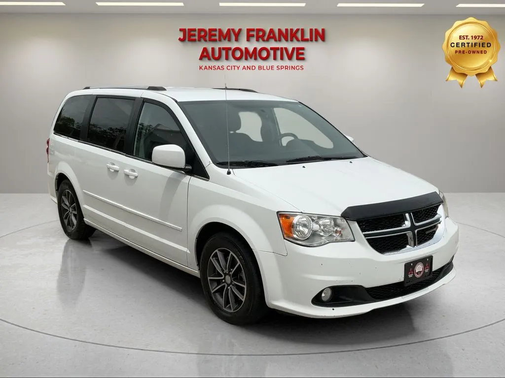 2017 Dodge Grand Caravan SXT's photo
