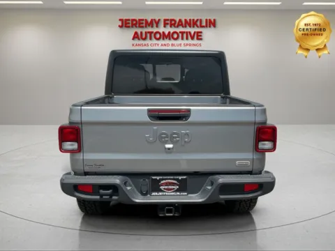 More photos of 2021 Jeep Gladiator Overland at Jeremy Franklin Automotive of Blue Springs, MO