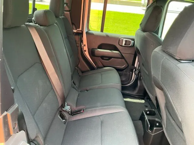 2021 Jeep Gladiator Overland - Photo 27