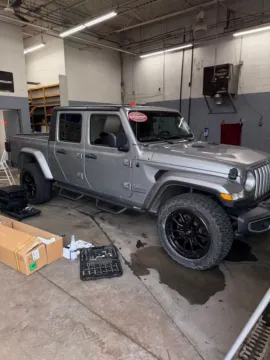 Silver 2021 Jeep Gladiator Overland for sale in Blue Springs, MO