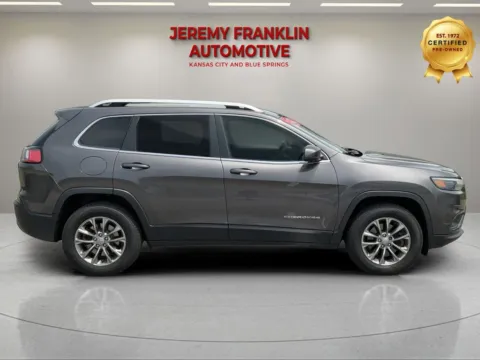 Photos of 2019 Jeep Cherokee Latitude Plus for sale in Blue Springs, MO at Jeremy Franklin Automotive of Blue Springs