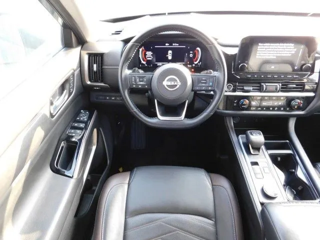 2023 Nissan Pathfinder Platinum - Photo 15