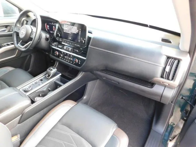 2023 Nissan Pathfinder Platinum - Photo 25