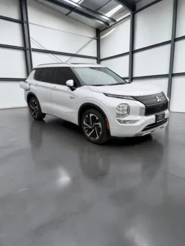Photos of 2025 Mitsubishi Outlander PHEV SEL for sale in Blue Springs, MO at Jeremy Franklin Automotive of Blue Springs