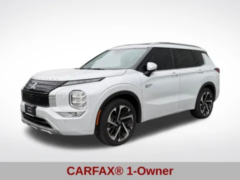 Photos of 2025 Mitsubishi Outlander PHEV SEL for sale in Blue Springs, MO at Jeremy Franklin Automotive of Blue Springs