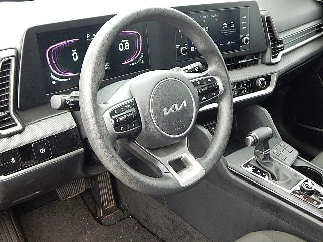 2024 Kia Sportage LX - Photo 16