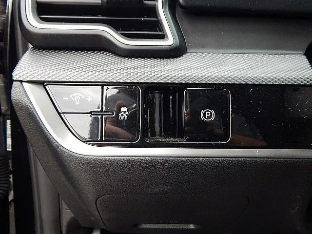 2024 Kia Sportage LX - Photo 22