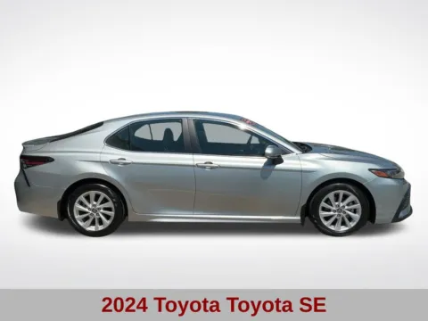 Photos of 2024 Toyota Camry SE for sale in Blue Springs, MO at Jeremy Franklin Automotive of Blue Springs