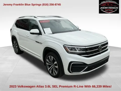 White 2023 Volkswagen Atlas 3.6L V6 SEL Premium R-Line for sale in Blue Springs, MO