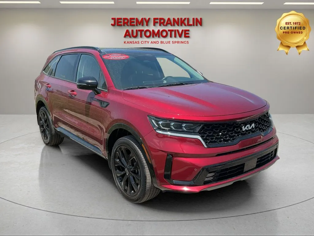 Red 2023 Kia Sorento X-Line EX for sale in Blue Springs, MO