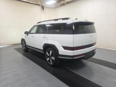 More photos of 2024 Hyundai Santa Fe Limited at Jeremy Franklin Automotive of Blue Springs, MO