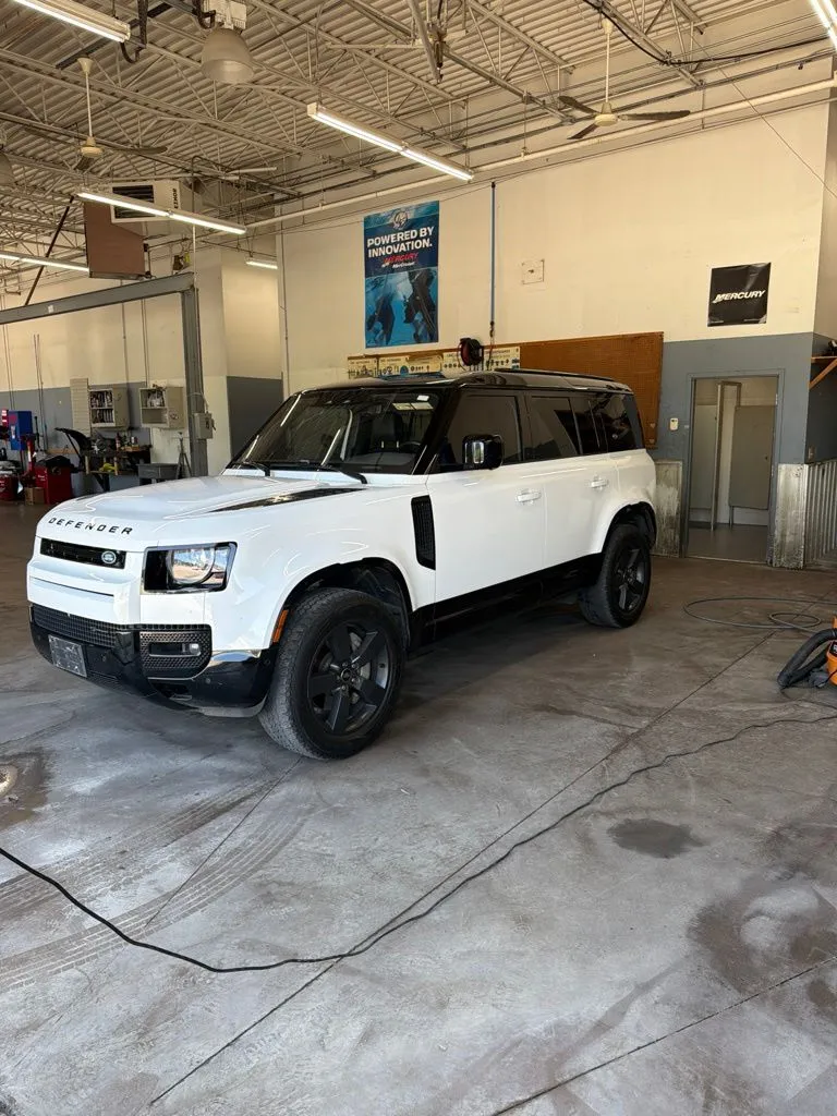 Unknown 2022 Land Rover Defender 110 X-Dynamic SE for sale in Blue Springs, MO