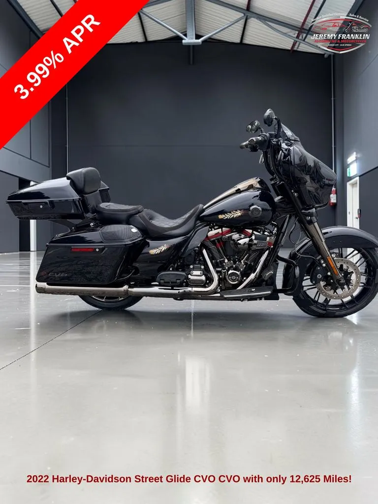 Used 2022 Harley-Davidson Street Glide CVO for sale in Blue