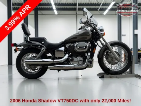 Silver 2006 Honda Shadow VT750DC for sale in Blue Springs, MO
