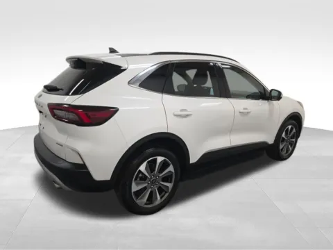 More photos of 2024 Ford Escape Platinum at Jeremy Franklin Automotive of Blue Springs, MO