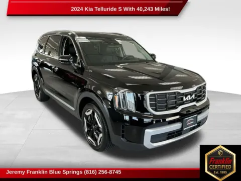 Black 2024 Kia Telluride S for sale in Blue Springs, MO