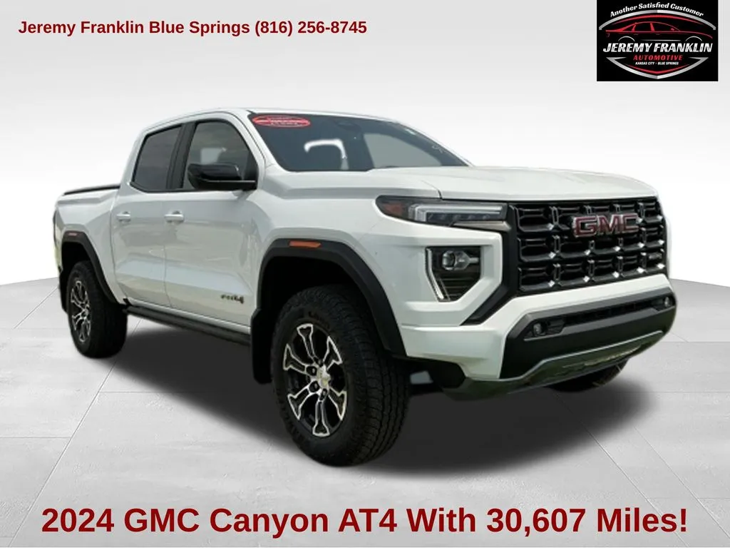 White 2024 GMC Canyon AT4 for sale in Blue Springs, MO