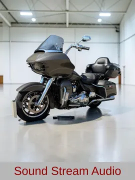 More photos of 2018 Harley-Davidson Road Glide Ultra FLTRU at Jeremy Franklin Automotive of Blue Springs, MO