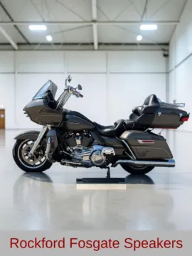 More photos of 2018 Harley-Davidson Road Glide Ultra FLTRU at Jeremy Franklin Automotive of Blue Springs, MO