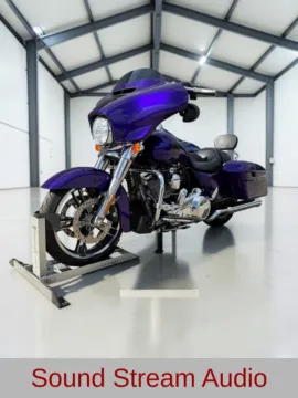 More photos of 2017 Harley-Davidson Street Glide FLHX at Jeremy Franklin Automotive of Blue Springs, MO