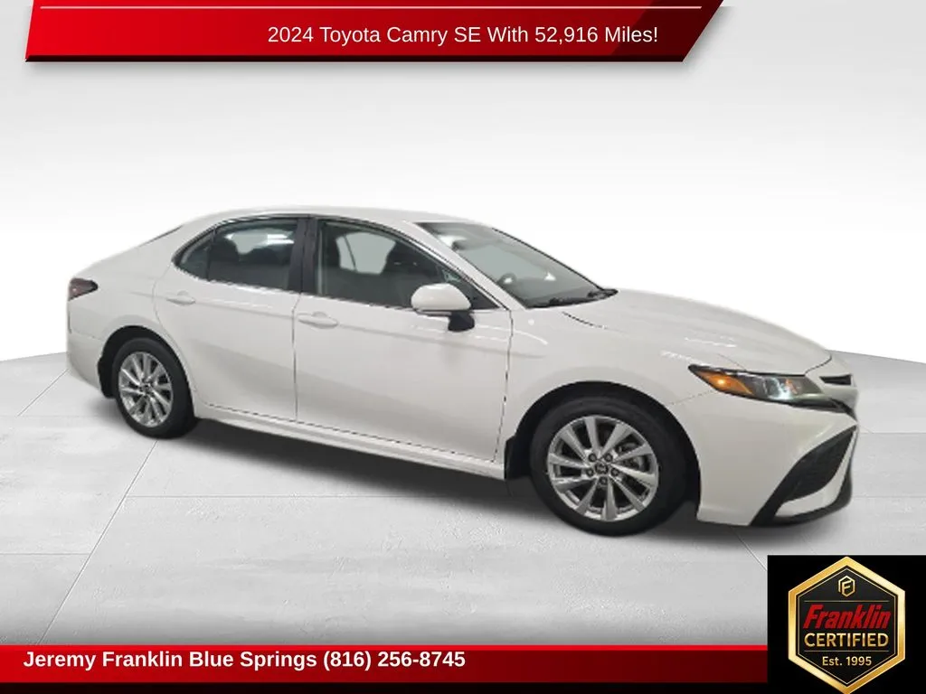 White 2024 Toyota Camry SE for sale in Blue Springs, MO
