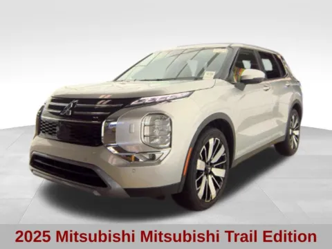 Another view of 2025 Mitsubishi Outlander SE for sale in Blue Springs, MO at Jeremy Franklin Automotive of Blue Springs