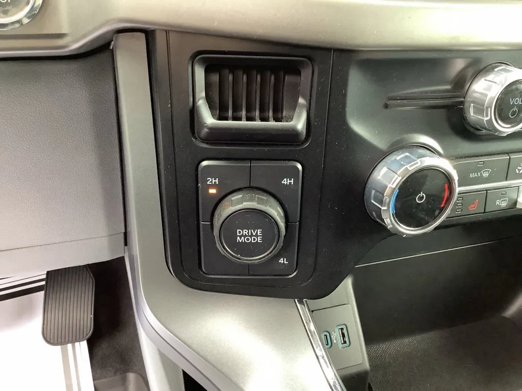 2024 Ford F-150 XLT - Photo 24