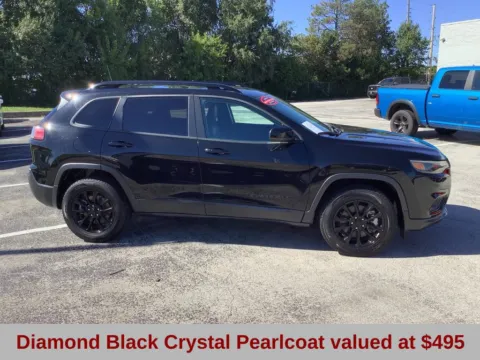 Photos of 2023 Jeep Cherokee Altitude for sale in Blue Springs, MO at Jeremy Franklin Automotive of Blue Springs