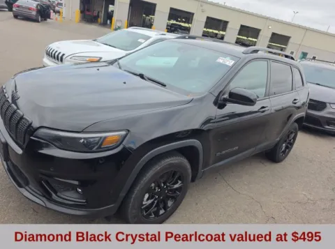 Another view of 2023 Jeep Cherokee Altitude for sale in Blue Springs, MO at Jeremy Franklin Automotive of Blue Springs