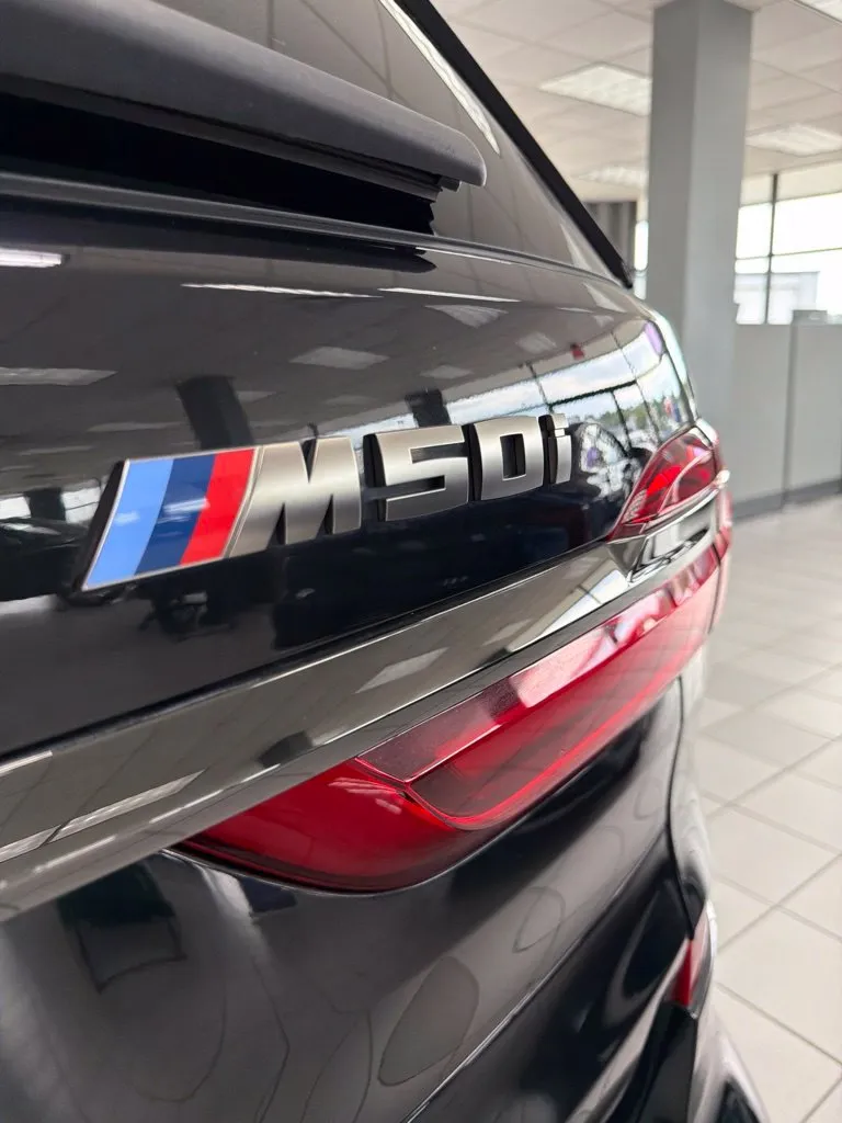 2022 BMW X7 M50i - Photo 21