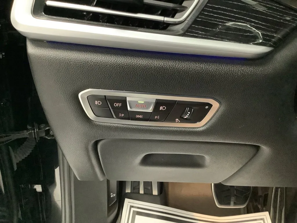 2022 BMW X7 M50i - Photo 27