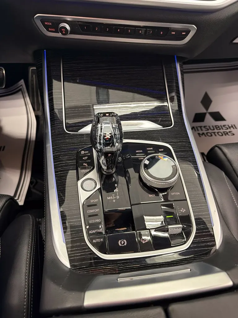 2022 BMW X7 M50i - Photo 14