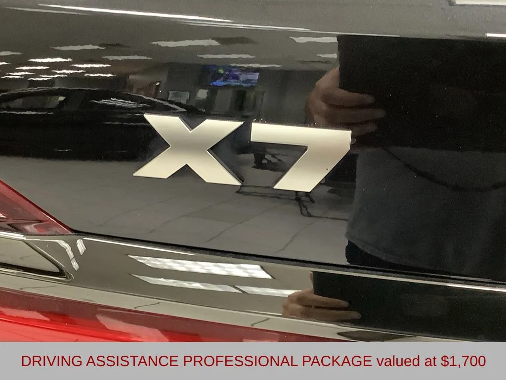 2022 BMW X7 M50i - Photo 7