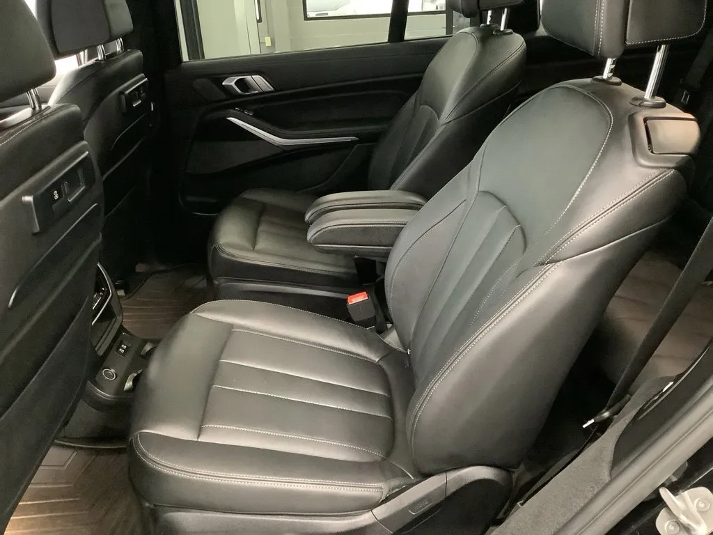 2022 BMW X7 M50i - Photo 15