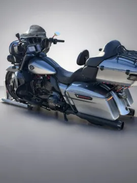 More photos of 2019 Harley-Davidson Limited CVO at Jeremy Franklin Automotive of Blue Springs, MO