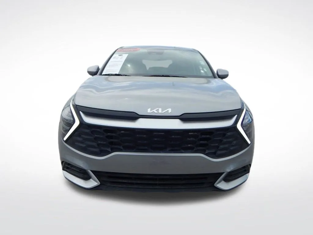 2024 Kia Sportage LX - Photo 12