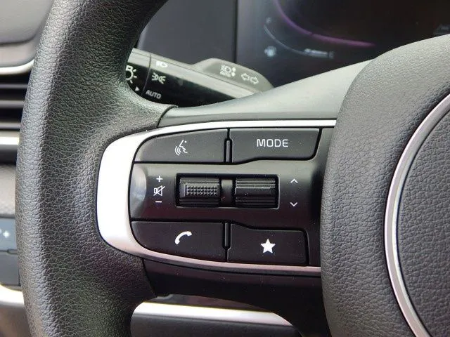 2024 Kia Sportage LX - Photo 31