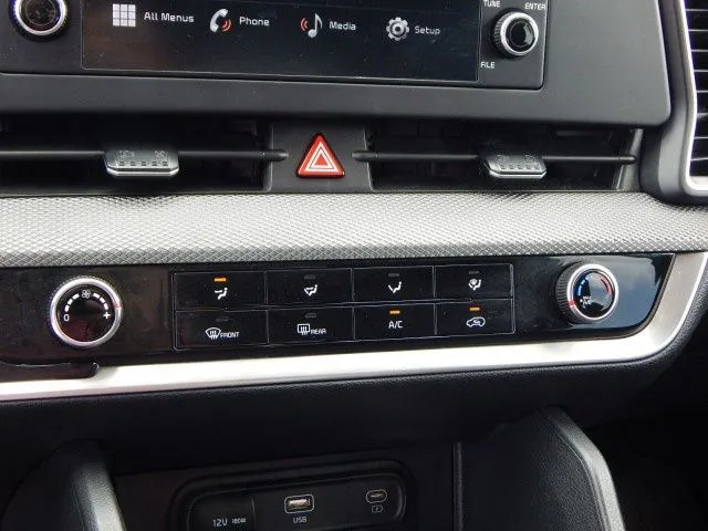 2024 Kia Sportage LX - Photo 28